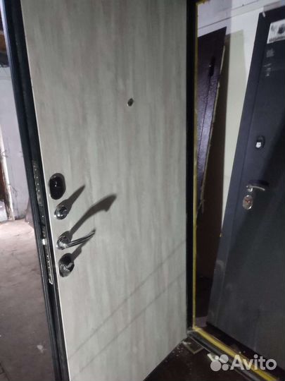 Утепленные входные двери б/у