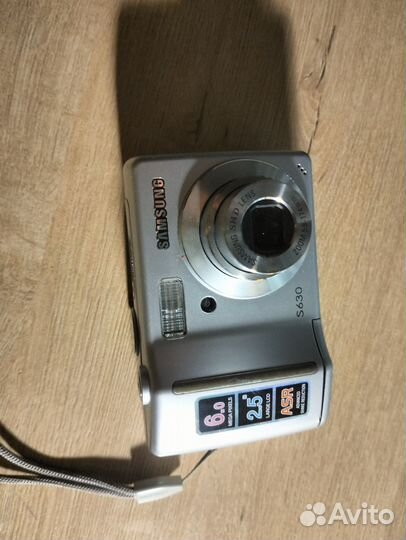 Компактный фотоаппарат