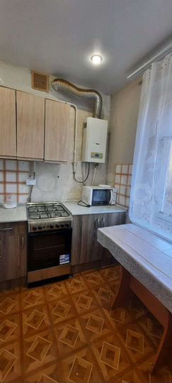 1-к. квартира, 33 м², 4/4 эт.