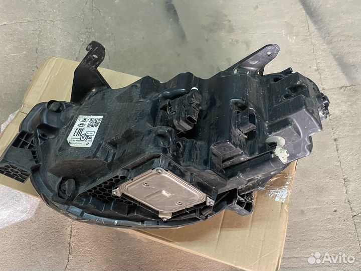 Фара передняя правая LADA Vesta NG