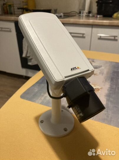 Камера Axis P1355