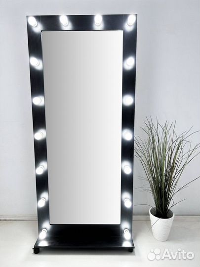 Гримерное зеркало с подсветкой