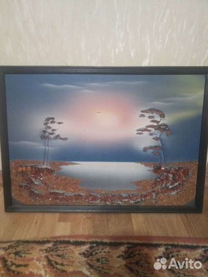 Картина из янтаря