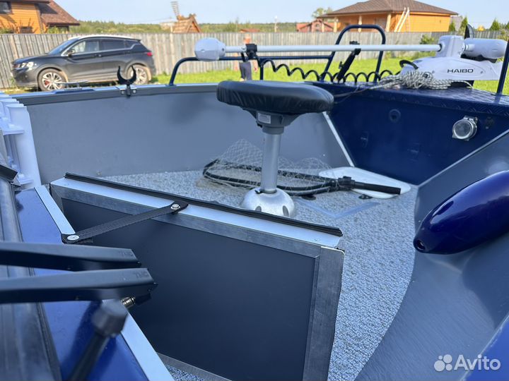 Моторная лодка Прогресс 510