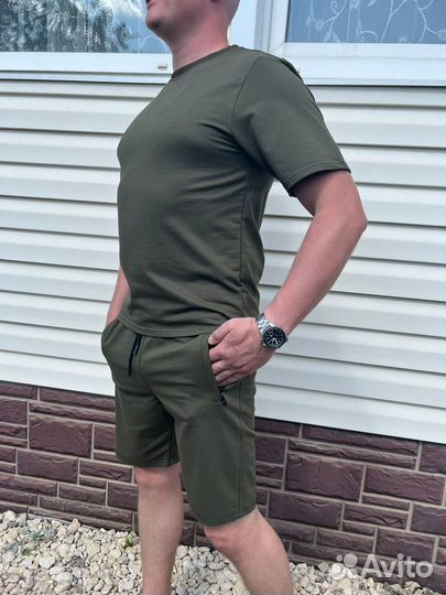 Костюм футболка и шорты