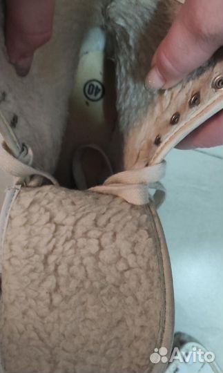 Коньки женские 40р