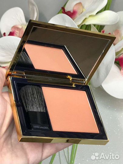 Румяна # 110 brazen bronze. Estee Lauder