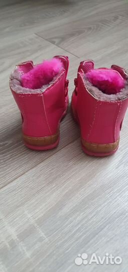 Зимние ботинки для девочки 22