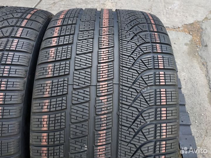 Pirelli P Zero Winter 335/30 R21 109W