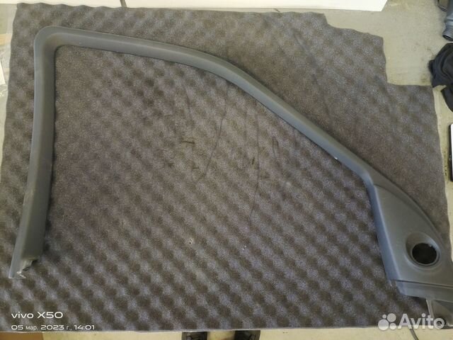 Обшивка двери передней Land Rover Freelande 2