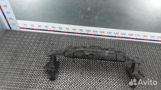 Усилитель бампера передний (кронштейн) porsche cay