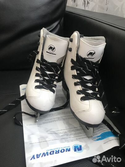 Коньки фигурные детские 28 размера