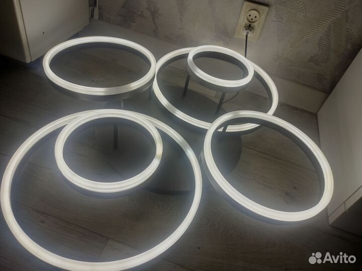 Люстра потолочная светодиодная с пультом