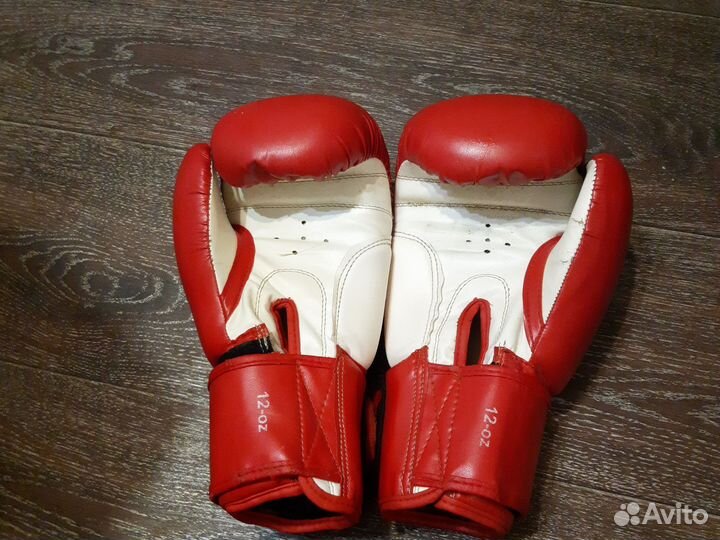 Боксерские перчатки 12 oz