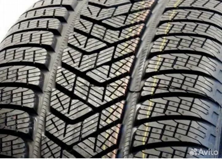 Pirelli Scorpion Winter 255/45 R20 105V
