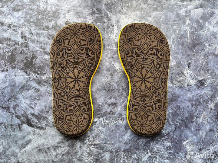 Доска садху в форме следа из каучука