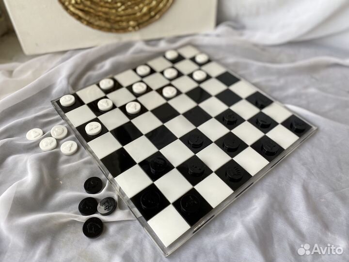 Шахматы и шашки сувенирные из эпоксидной смолы