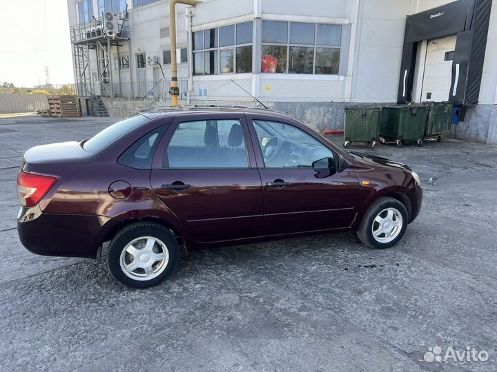 LADA Granta 1.6 AT, 2013, 180 000 км