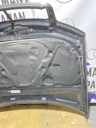 Черный капот Audi A4 B6