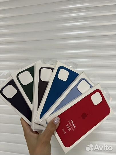 Кожаный чехол iPhone 13