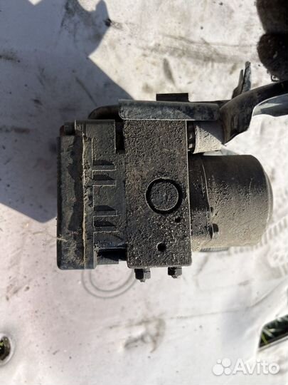 Блок модуль ABS Toyota Carina