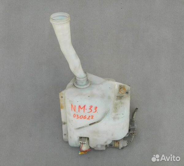 Бачок омывателя Nissan Maxima A33 VQ20DE