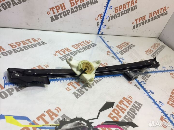 Стеклоподъемник задний (электрический) Прав