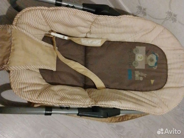 Шезлонг детский