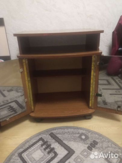 Тумба прикроватная