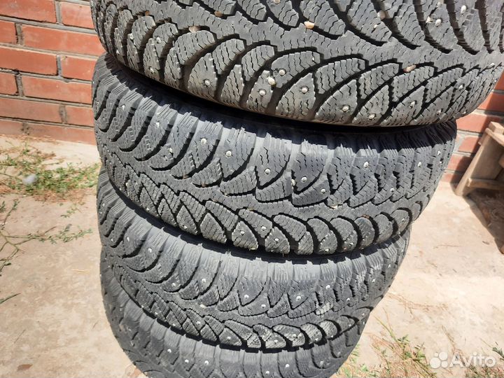 Шины на универсальных дисках R13