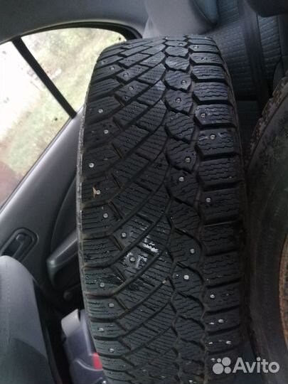 Continental Conti4x4Contact 215/65 R16