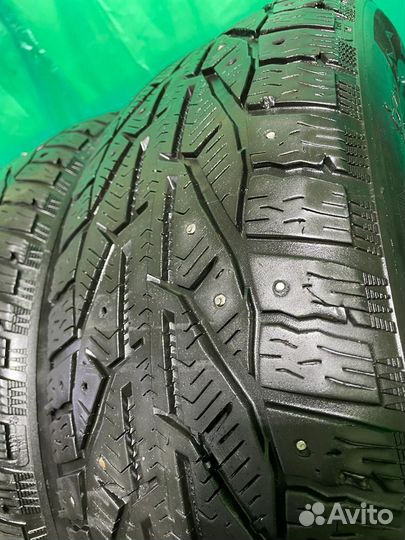 Kormoran SUV Stud 215/65 R16 102T