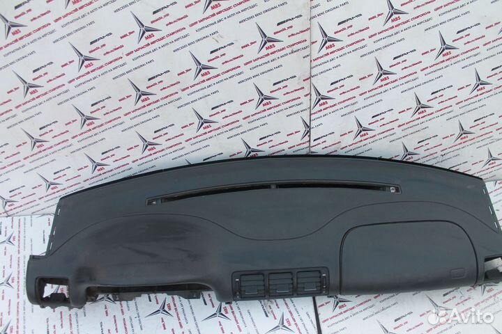 Р Панель (торпедо) w163 ML Mercedes