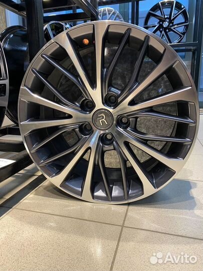 Replay 7,5x17/5x114,3 ET45 D60,1 TY279 GMF /Лексус