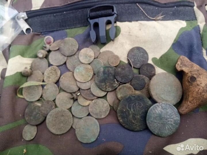 Редкая монета Петровский рубль (фальшак)