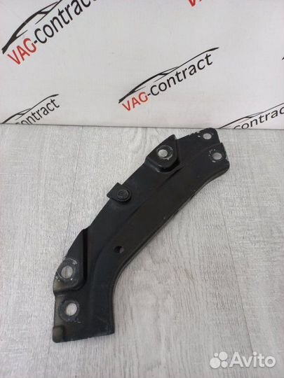 Крепление фары переднее левое Volkswagen Polo 1.6