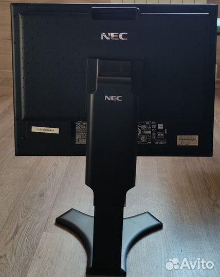 Монитор NEC Multisync LCD 2190 UXi