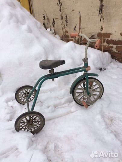 Велосипед трёх колёсный