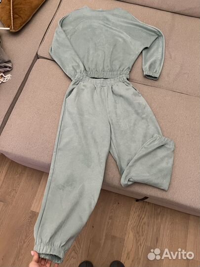 Спортивный костюм женский