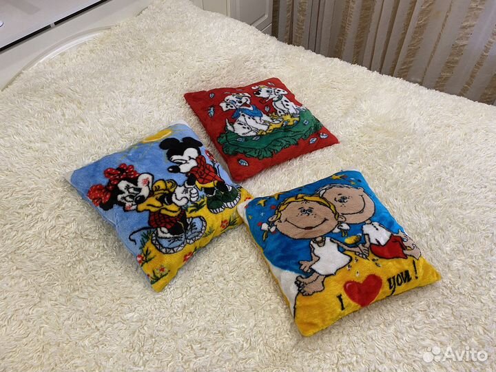 Три подушки