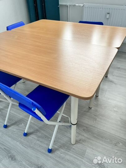Детский стол и стул