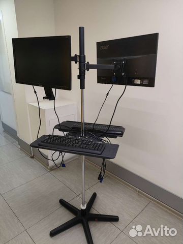 Стойка напольная для мониторов с полками