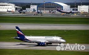 Уборщики самолетов в аэропорт Вахта