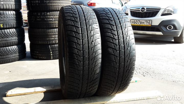Nokian Tyres WR SUV 3 235/50 R19