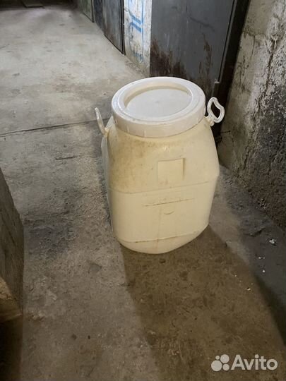 Бочка пластиковая 65 литров