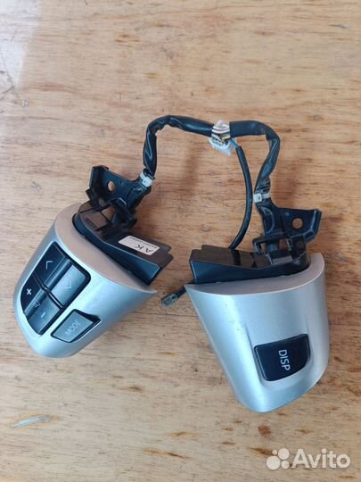 Toyota auris кнопки управления руля