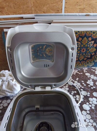 Хлебопечка Saturn