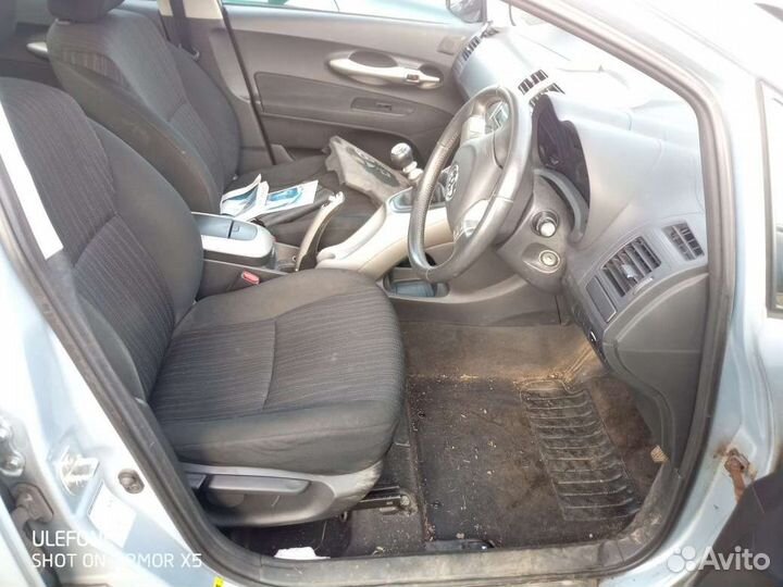 Привод передний правый toyota auris E150