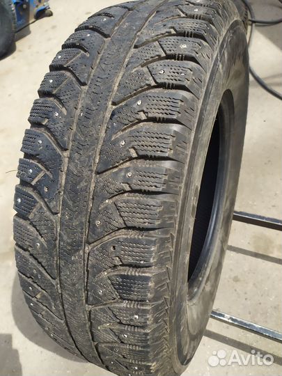 Bridgestone Ice Cruiser 7000 255/70 R16 111T