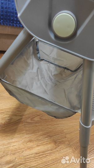 Стульчик для кормления Mombaby Nemo